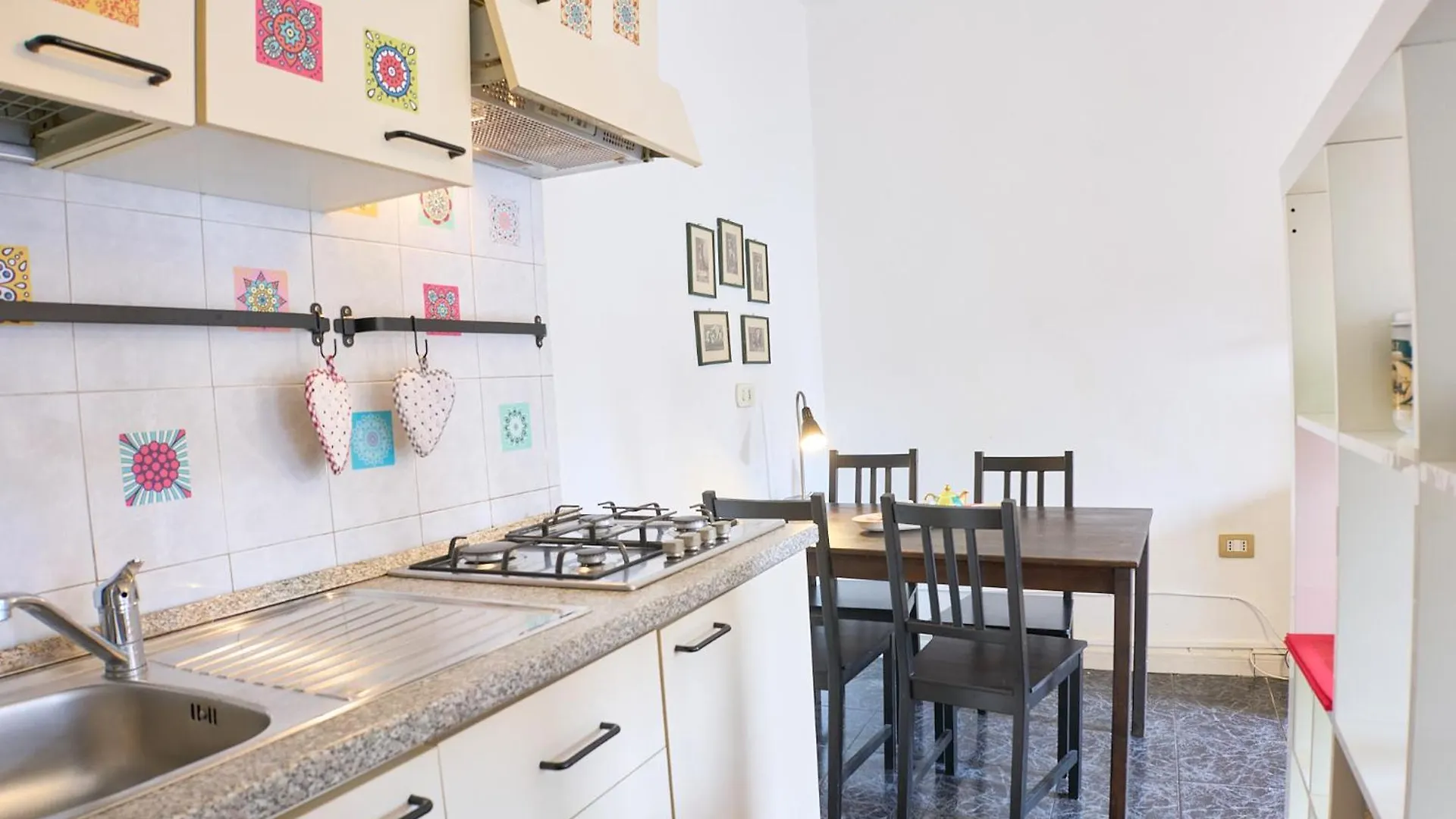 Xenia Apartments - Two-Room Apartment In Navigli Area Milan 0*,  Italy