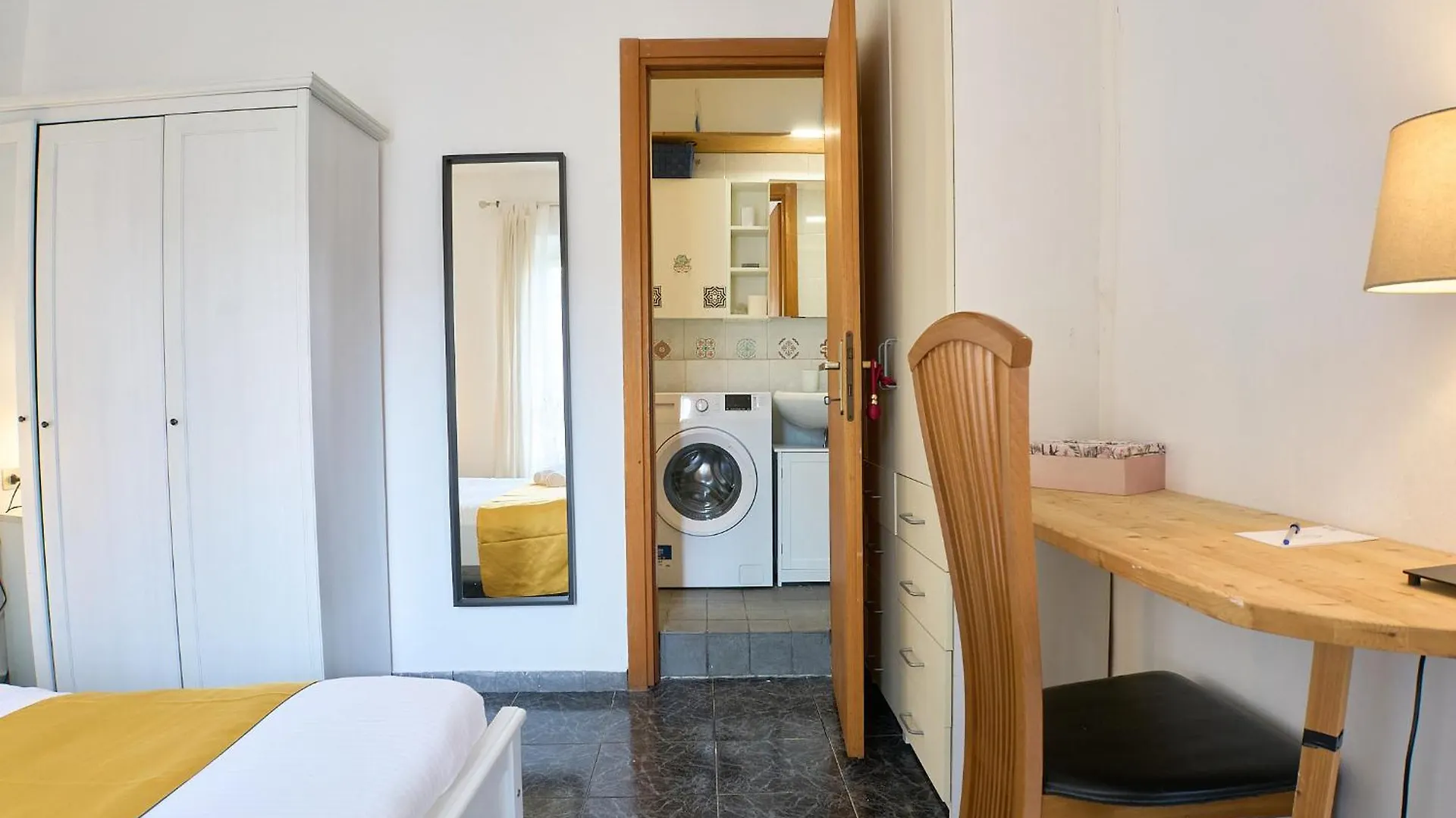 Xenia Apartments - Two-Room Apartment In Navigli Area Milan