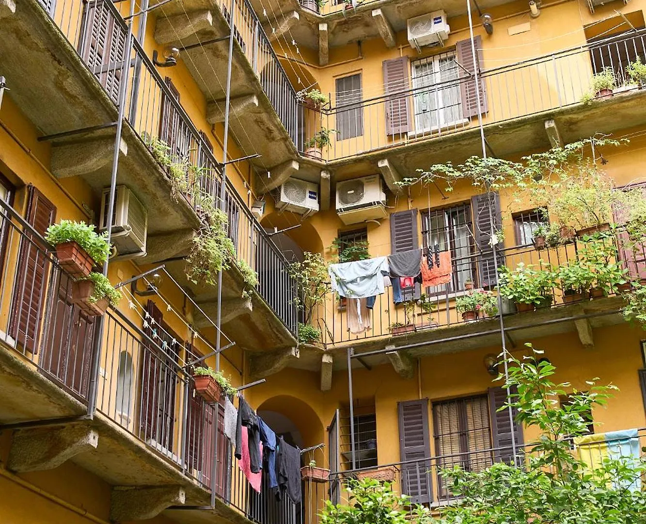 Xenia Apartments - Two-Room Apartment In Navigli Area Milan 0*,